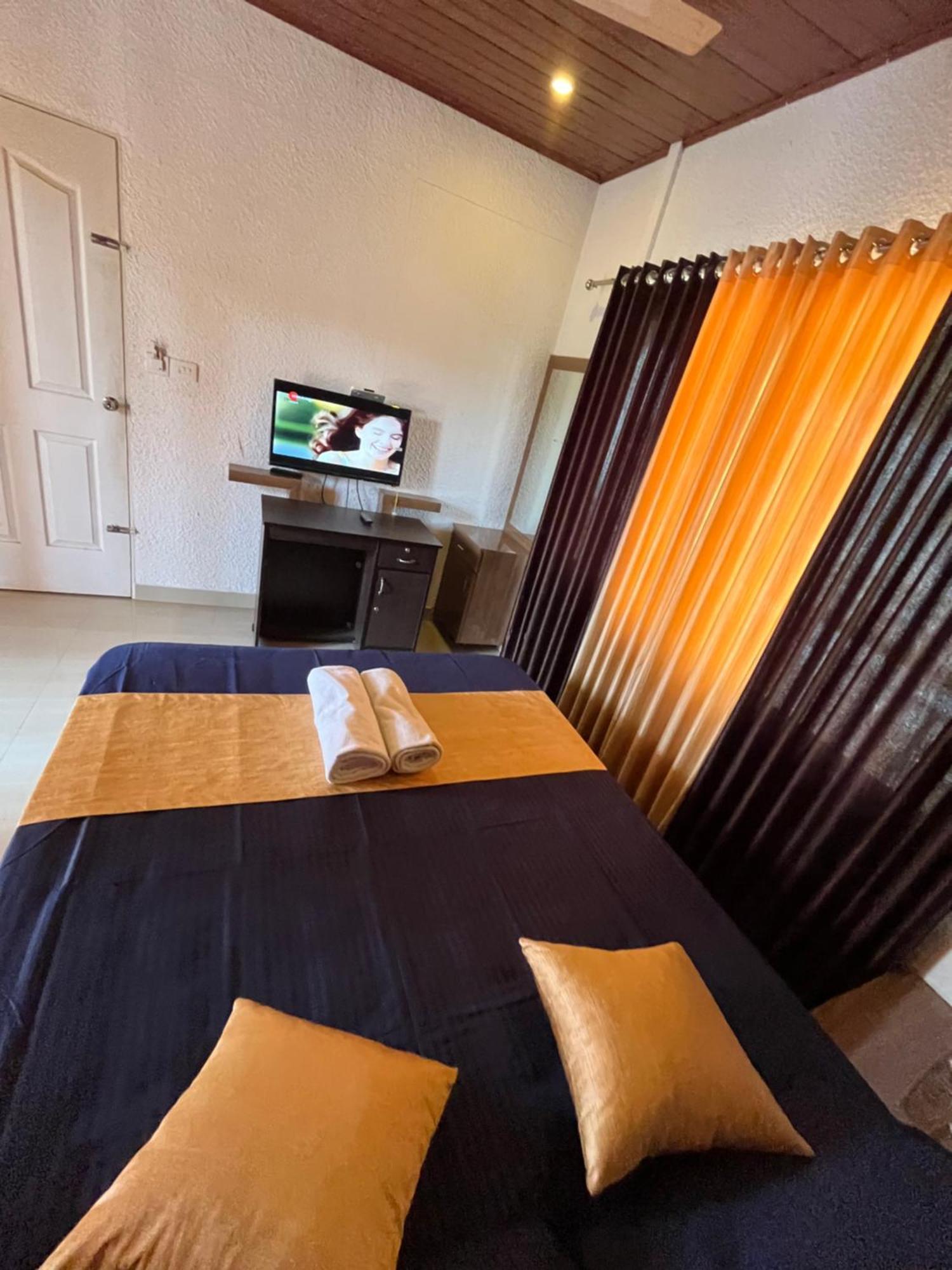 Homestay Hill Side Anachal